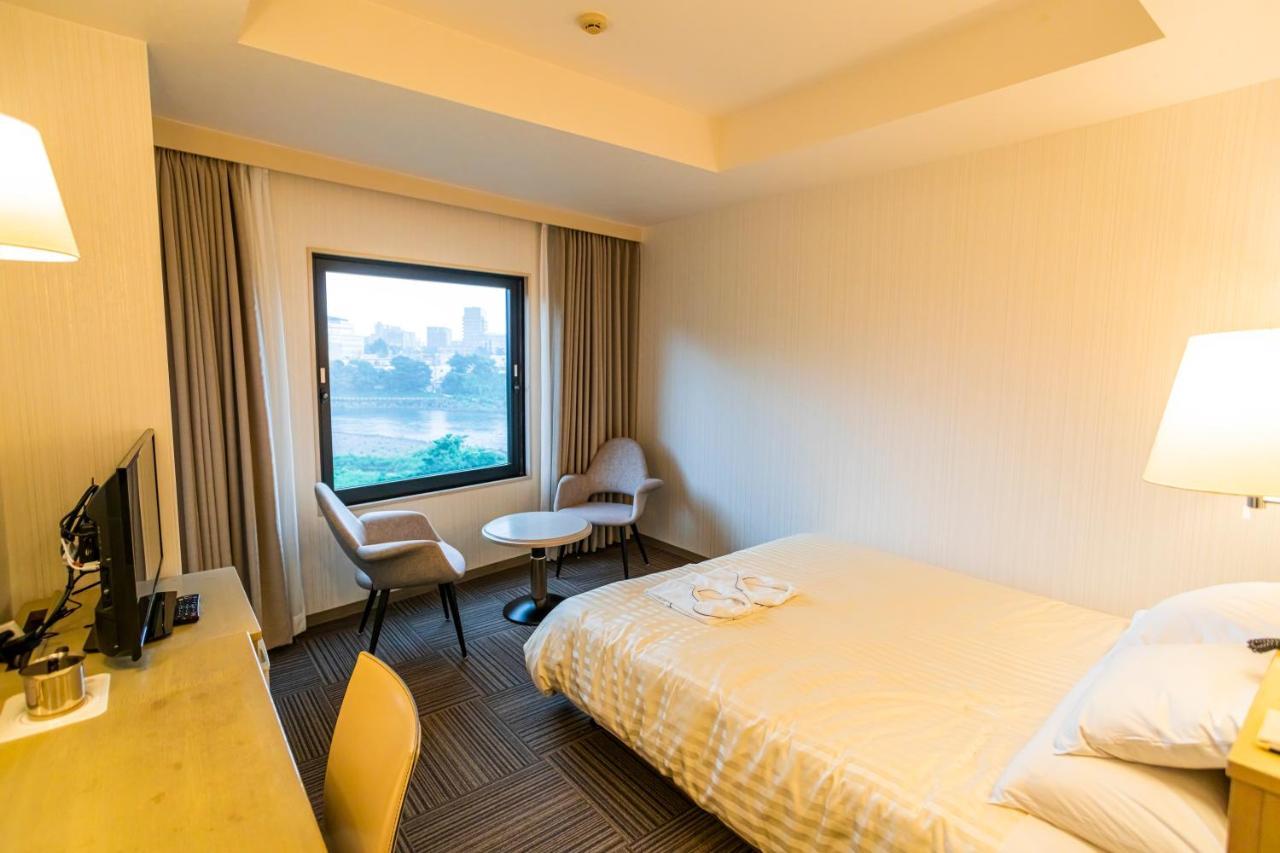 Hotel Sanderson Маебаши Екстериор снимка