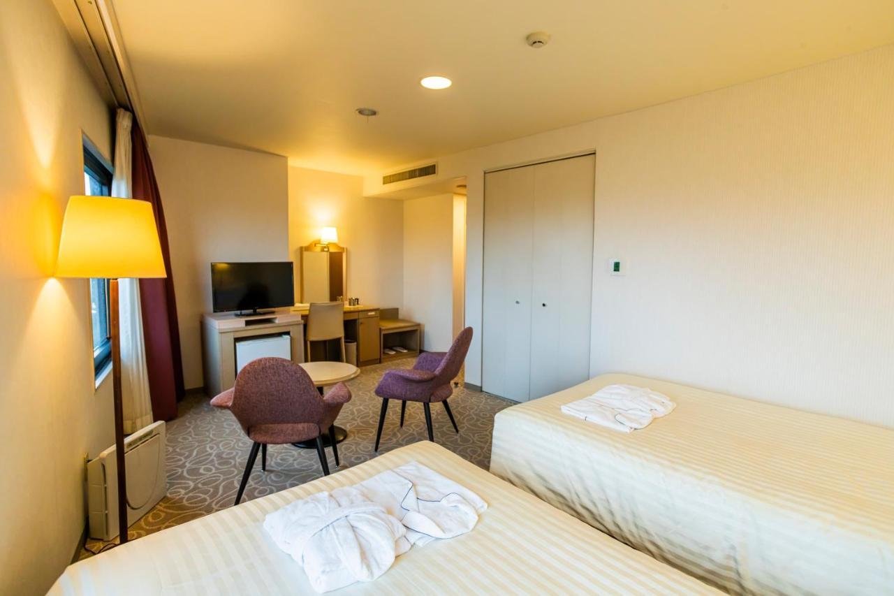 Hotel Sanderson Маебаши Екстериор снимка