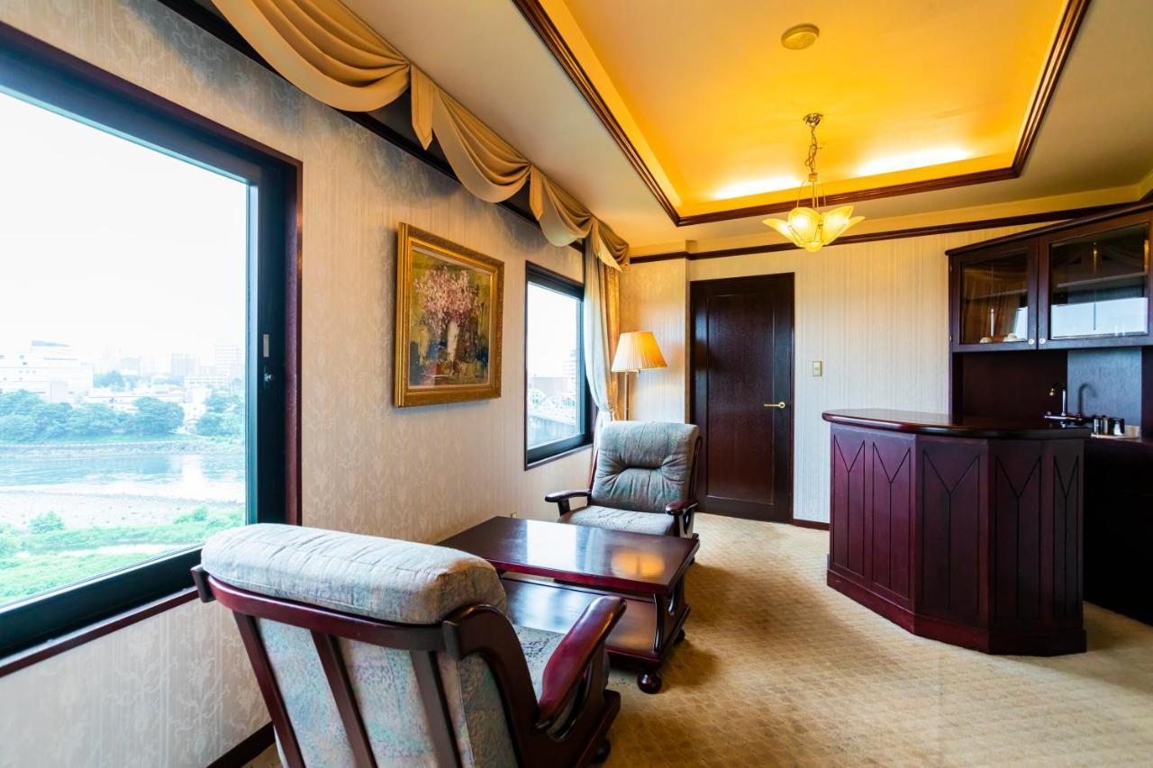Hotel Sanderson Маебаши Екстериор снимка