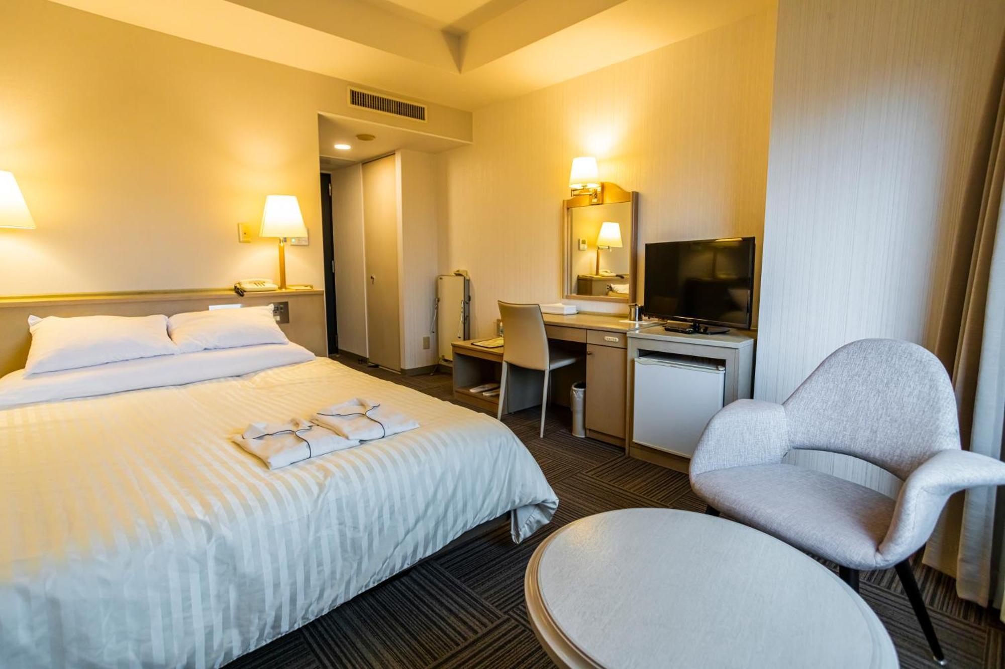 Hotel Sanderson Маебаши Екстериор снимка