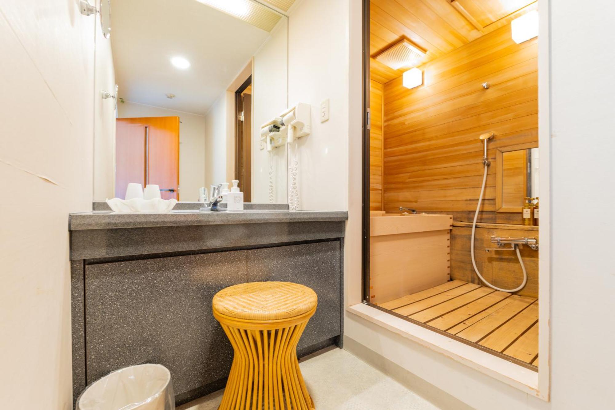 Hotel Sanderson Маебаши Екстериор снимка